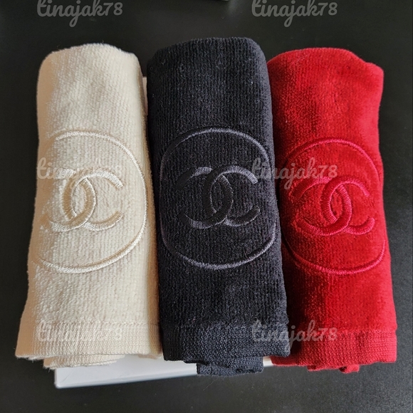 CHANEL, Makeup, Chanel Cc Logo Cotton Face Towels Qty 3 Nib